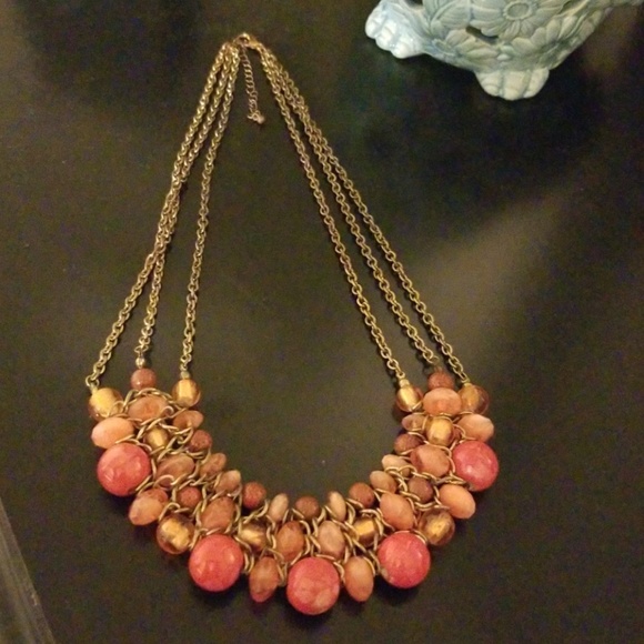 Coral necklace on copper colored chains - Picture 6 of 8
